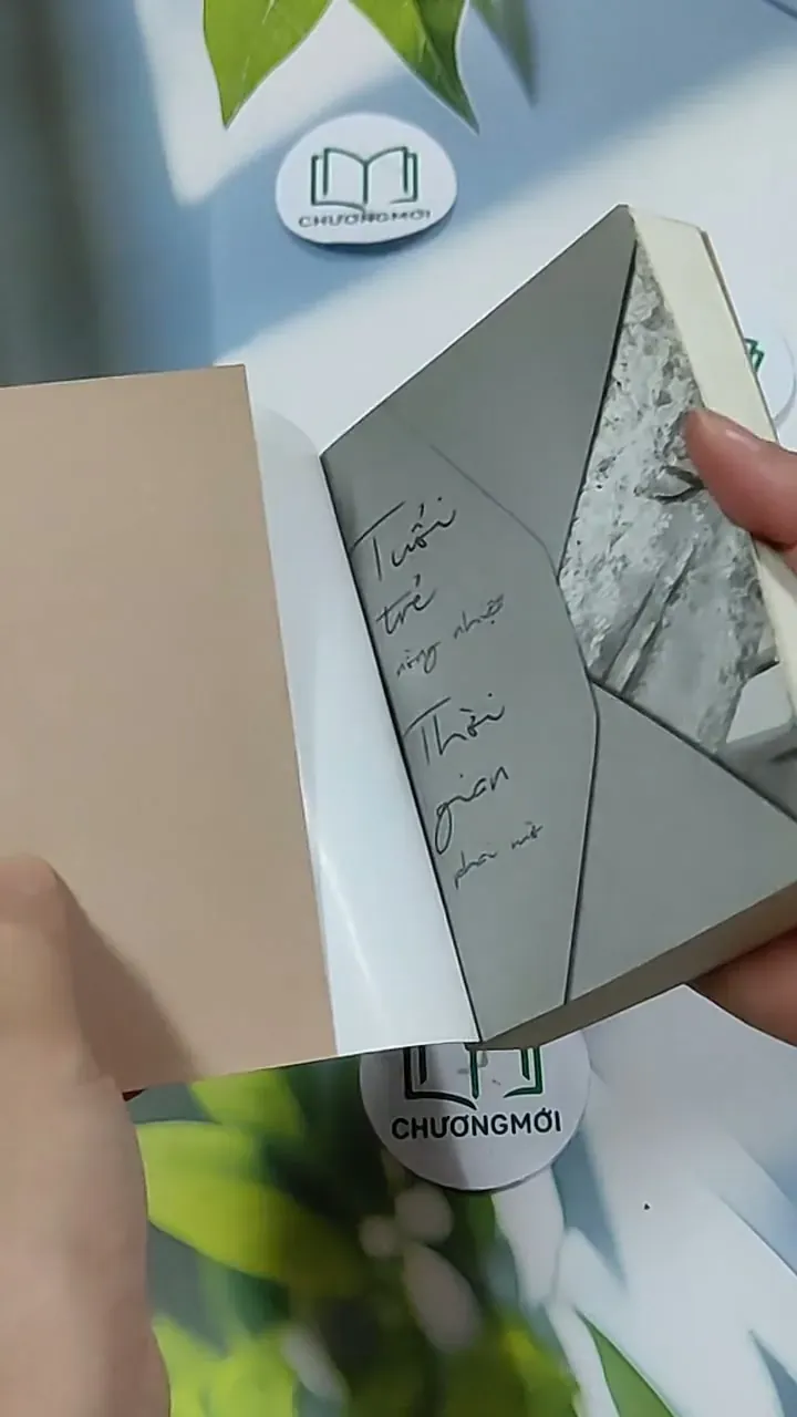 Tuổi Trẻ Nồng Nhiệt, Thời Gian Phai Mờ - Vũ Quỳnh Mai 703155