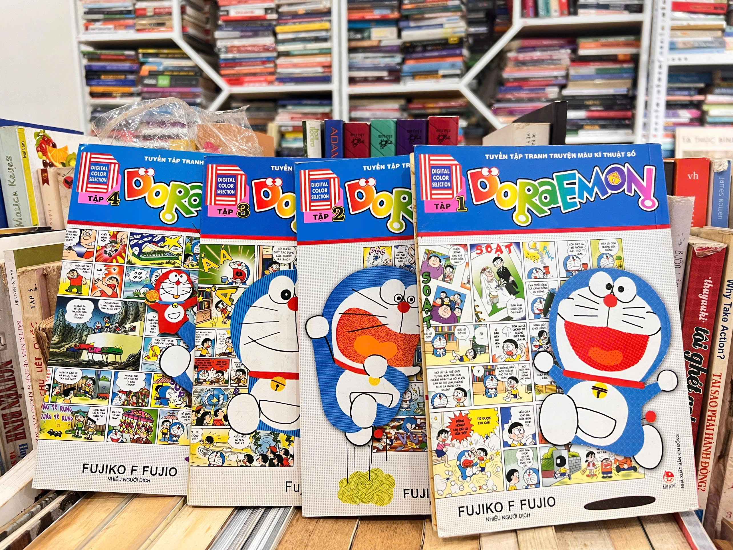 Doraemon - Tuyển Tập Tranh Truyện Màu Kĩ Thuật Số by  - Sách Book Cover - Ngọc Hiển Books