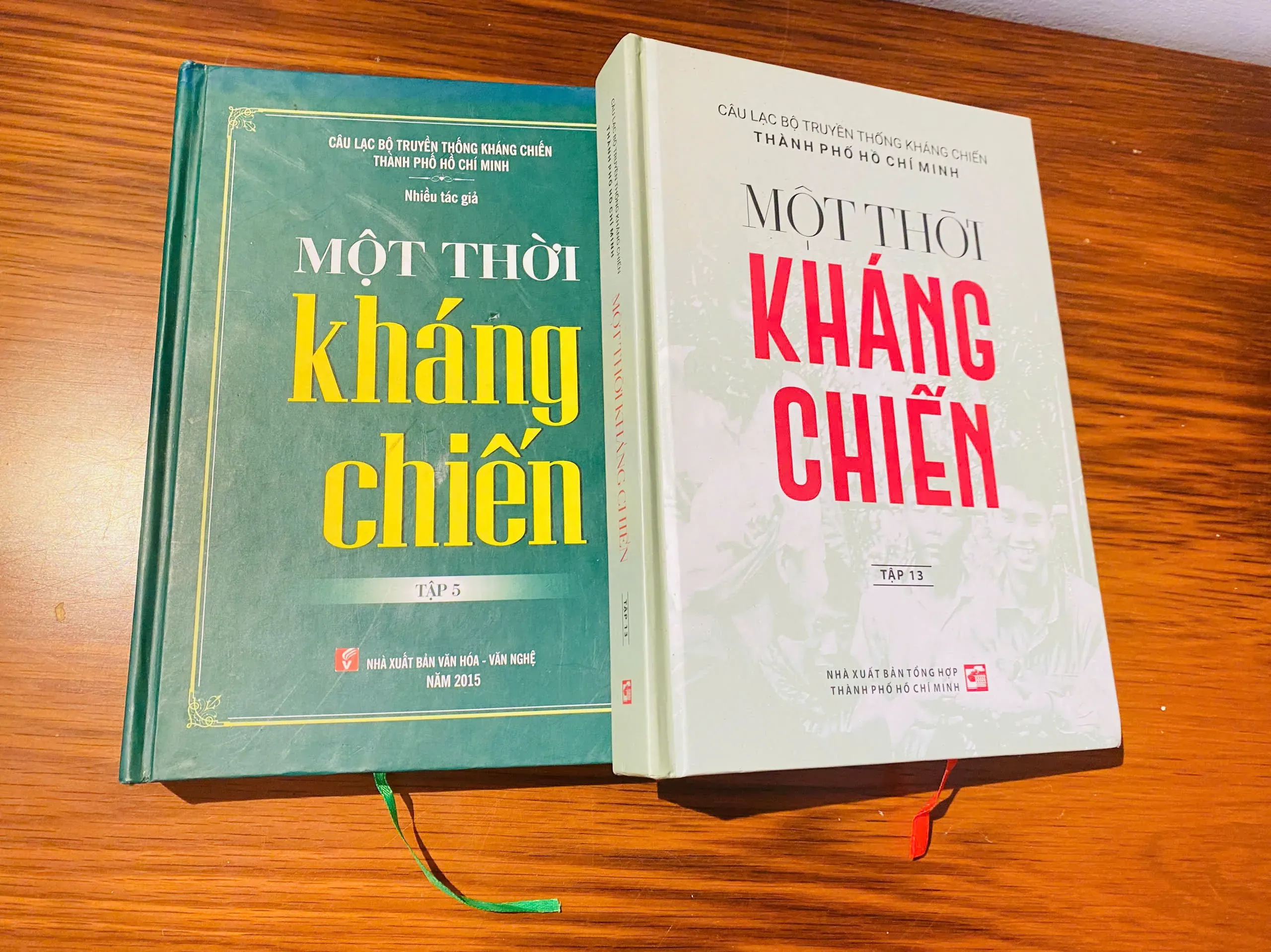Một thời kháng chiến tập 5, 13 by  - Sách Book Cover - Ngọc Hiển Books