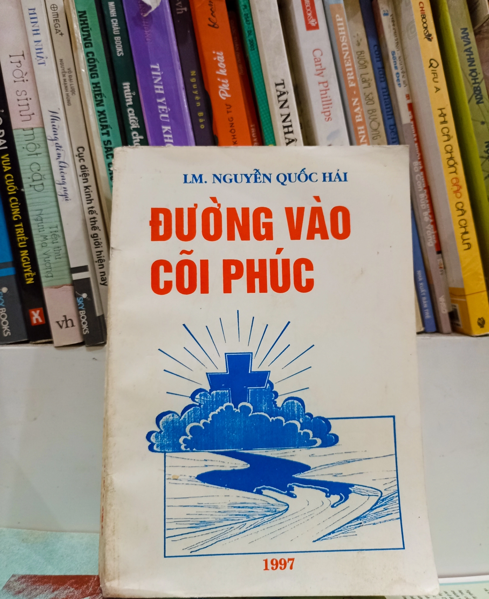 Đường vào cõi phúc 🌻 by  - Sách Book Cover - Ngọc Hiển Books