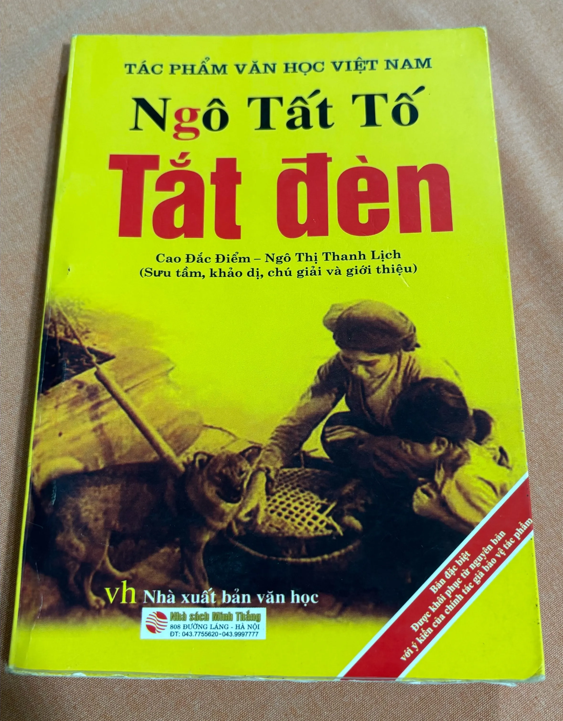 Tắt đèn 🌊 by  - Sách Book Cover - Ngọc Hiển Books