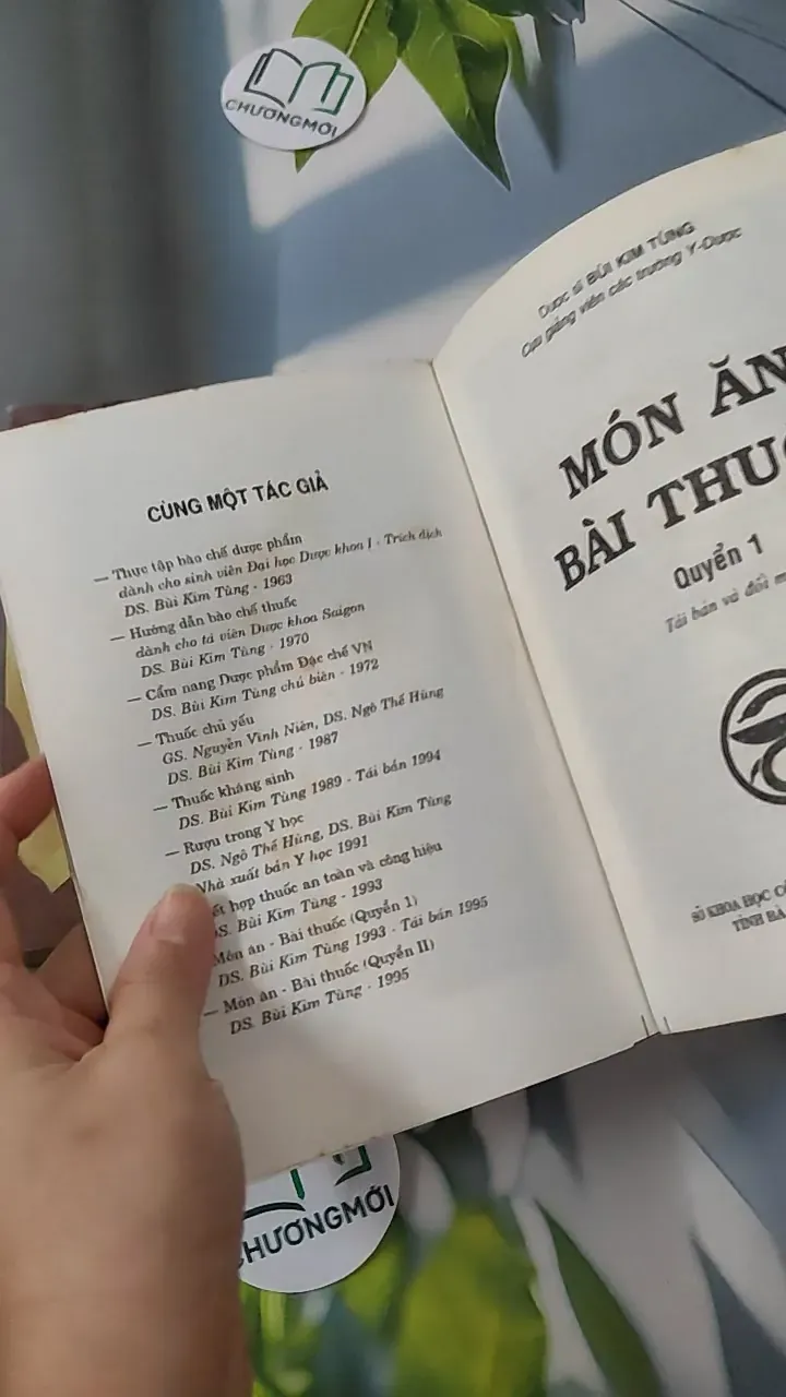 [MIỄN PHÍ BỌC SÁCH] [XƯA] Bộ Món Ăn  Bài Thuốc (1 + 2) (1995) (Bộ Món Ăn  Bài Thuốc (1 + 2)) 780813