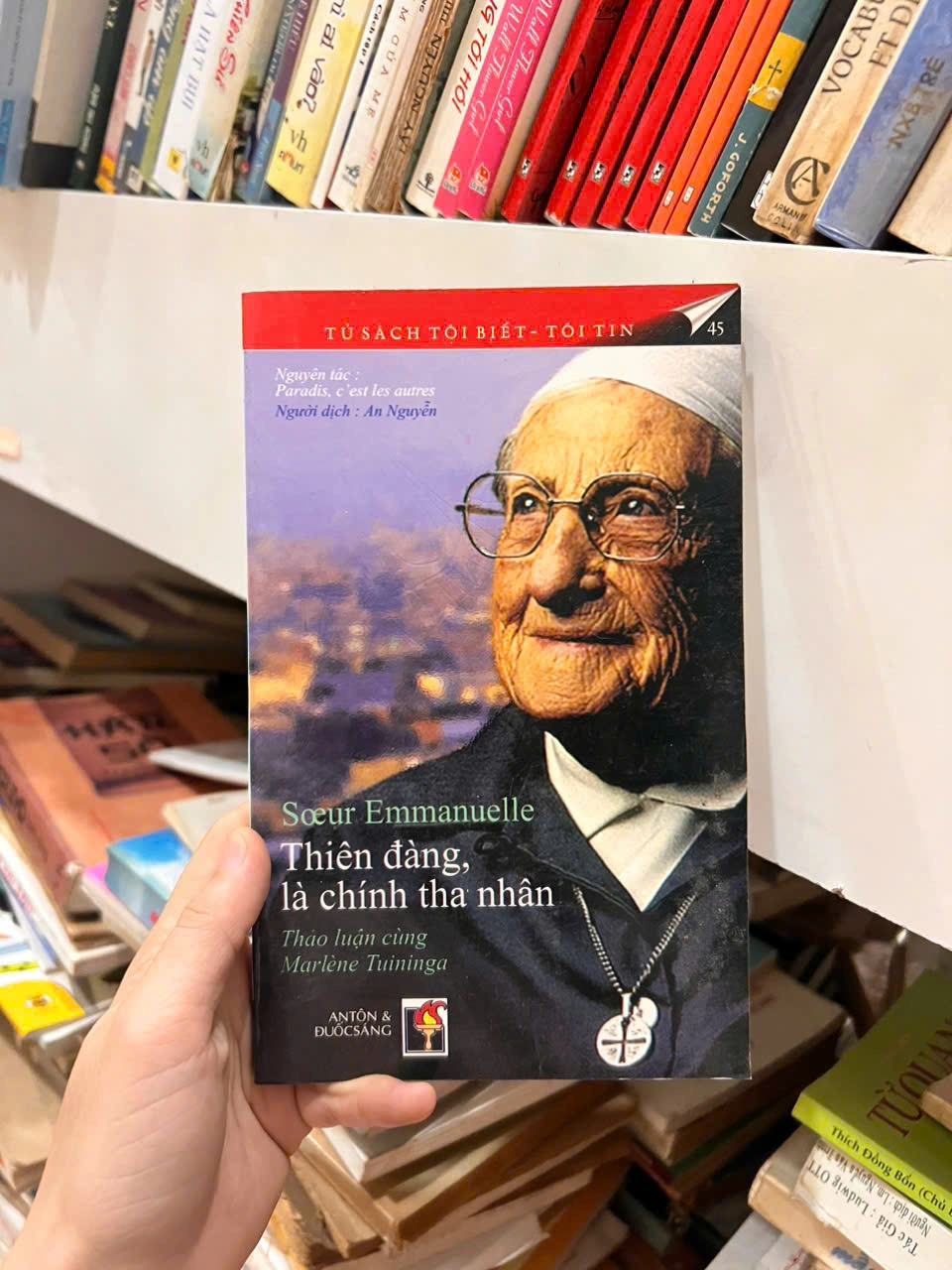 THIÊN ĐÀNG LÀ CHÍNH THA NHÂN by  - Sách Book Cover - Ngọc Hiển Books