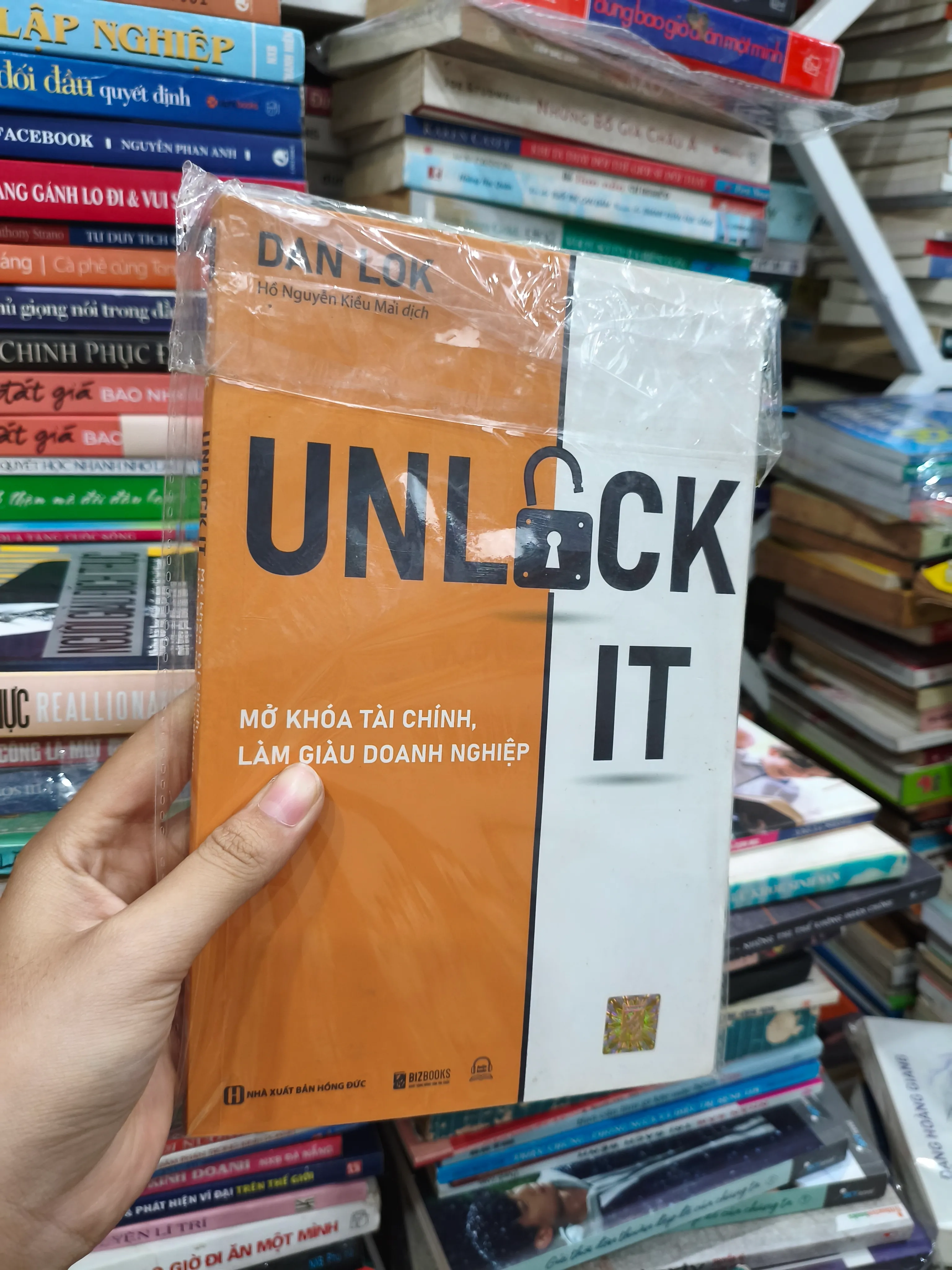 Unlock It 🌱 by  - Sách Book Cover - Ngọc Hiển Books
