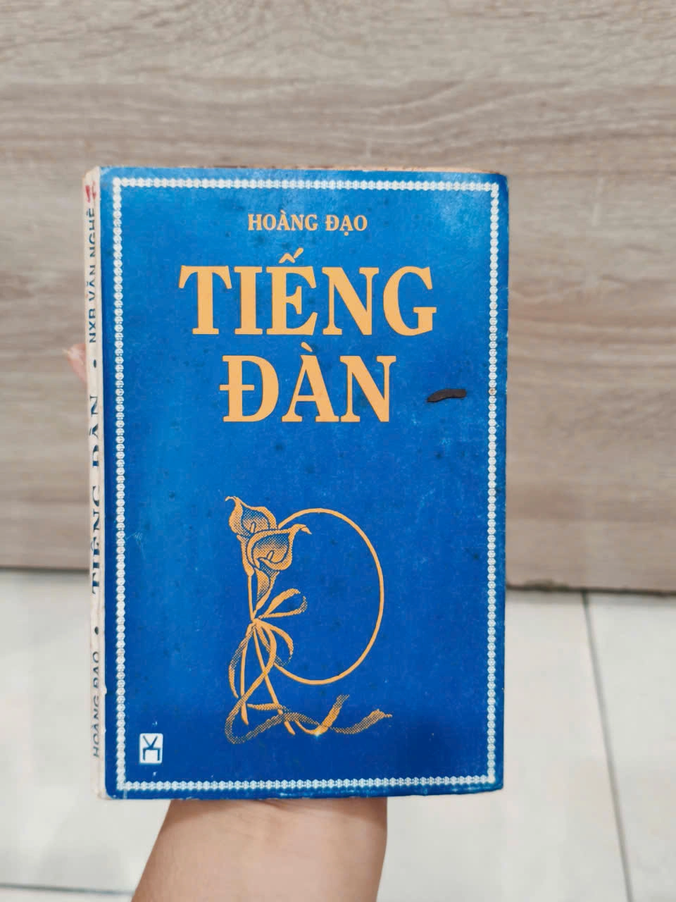 Tiếng Đàn / Lẽ Sống by  - Sách Book Cover - Ngọc Hiển Books