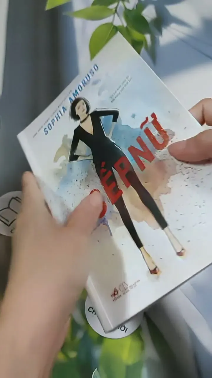 Sếp Nữ - Sophia Amoruso 705732