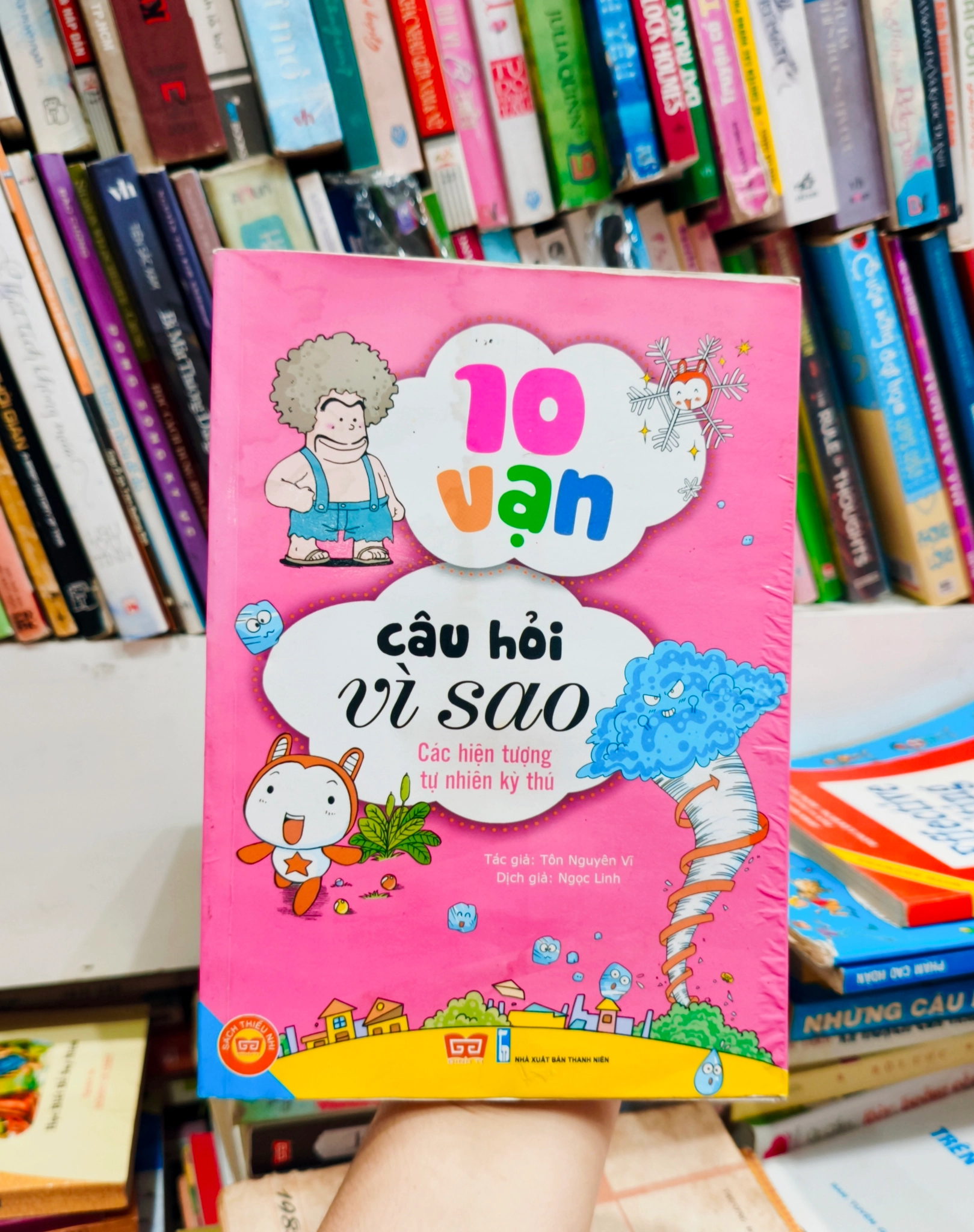 10 vạn câu hỏi vì sao 🌱 by  - Sách Book Cover - Ngọc Hiển Books