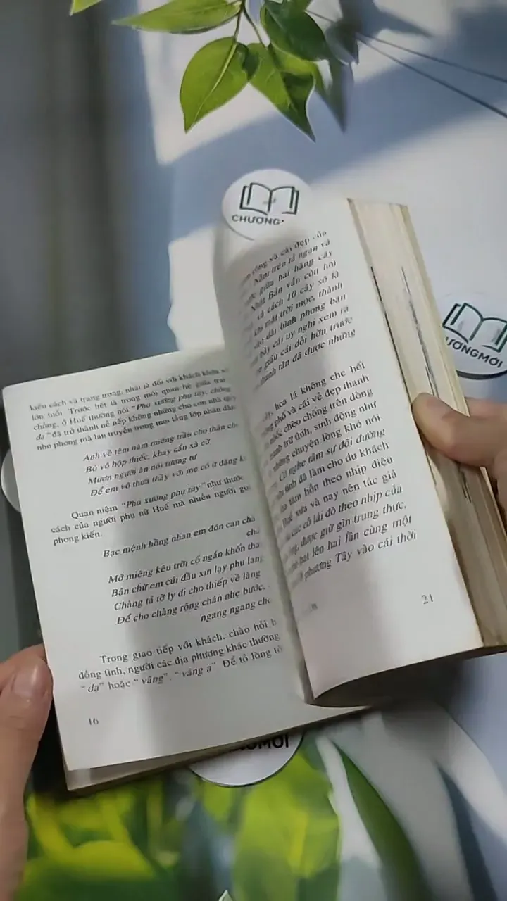 Du Lịch Xứ Huế Trên Những Nẻo Dân Ca - Lê Văn Chương 707263