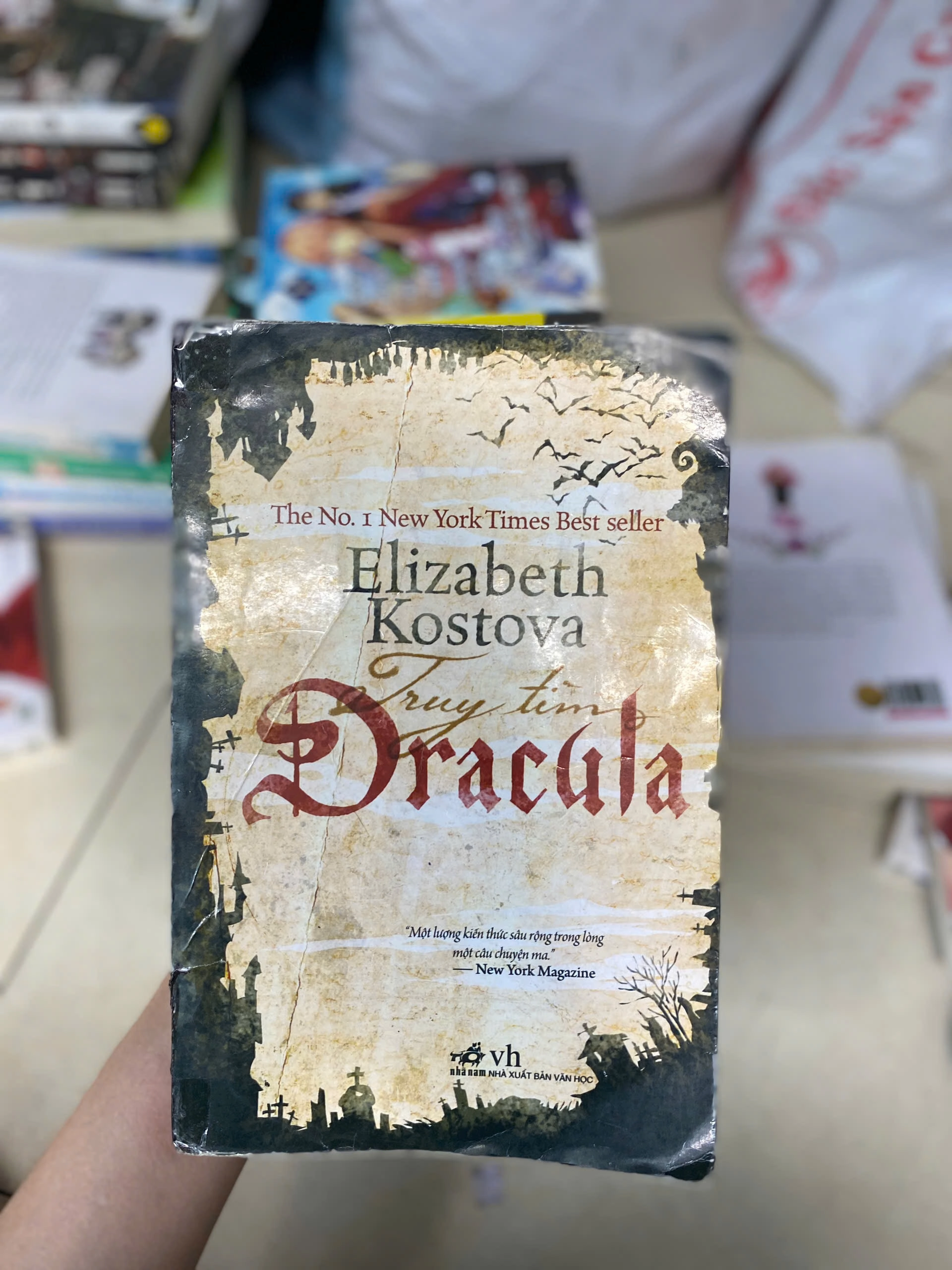 Truy tìm Dracula - Elizabeth Kostova by Elizabeth Kostova - Sách Book Cover - Ngọc Hiển Books