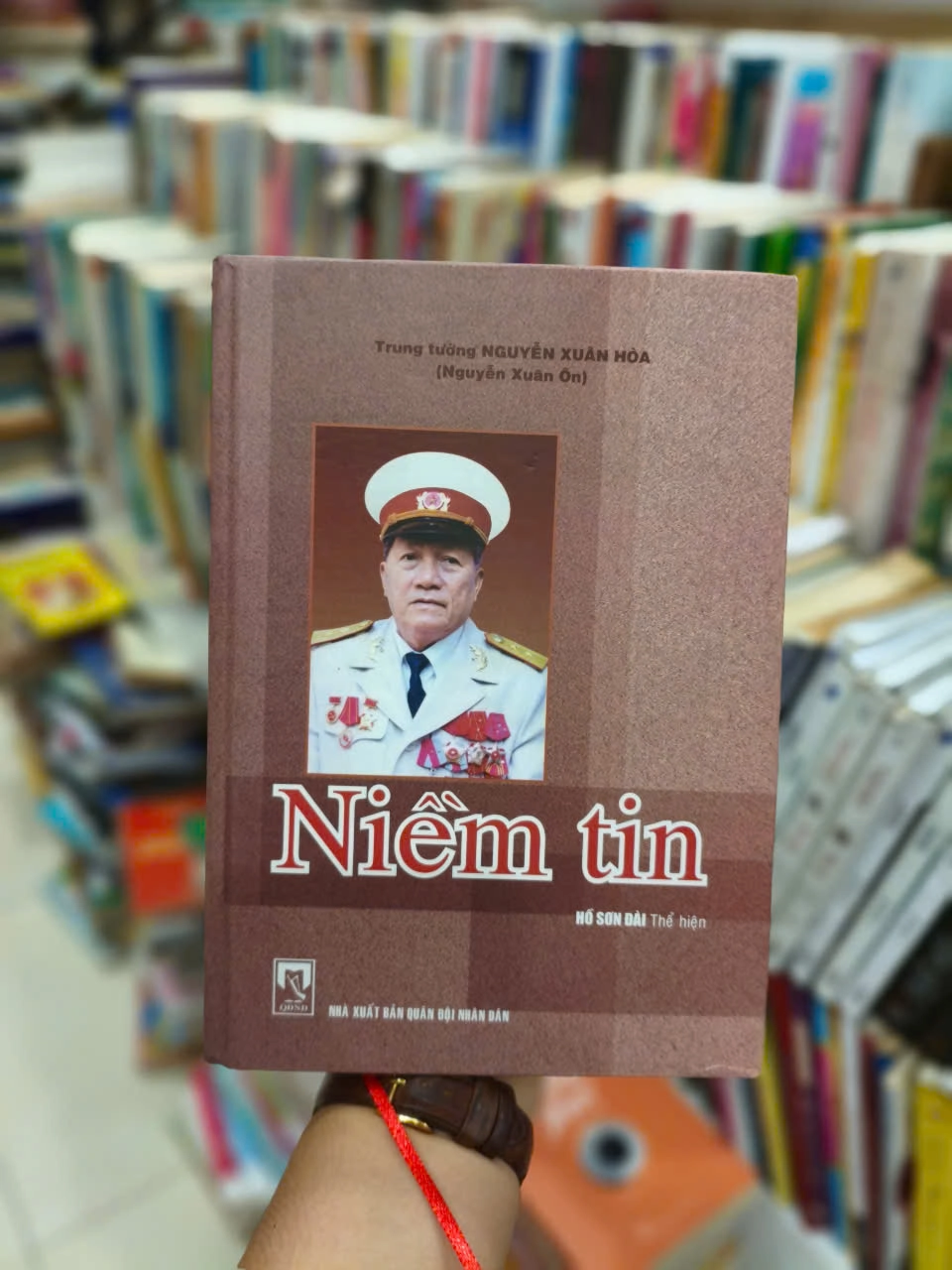 Niềm Tin - Trung Tướng Nguyễn Xuân Hòa by  - Sách Book Cover - Ngọc Hiển Books