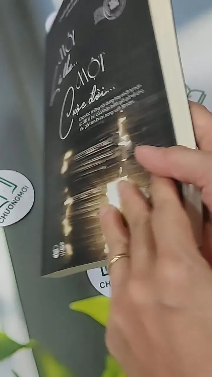 [MIỄN PHÍ BỌC SÁCH] Mỗi Lá Thư - Một Cuộc Đời 705619