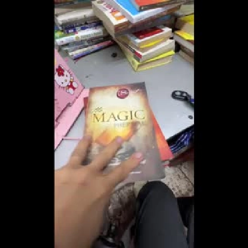 Combo 3 cuốn secret người hùng bí mật và magic 929250