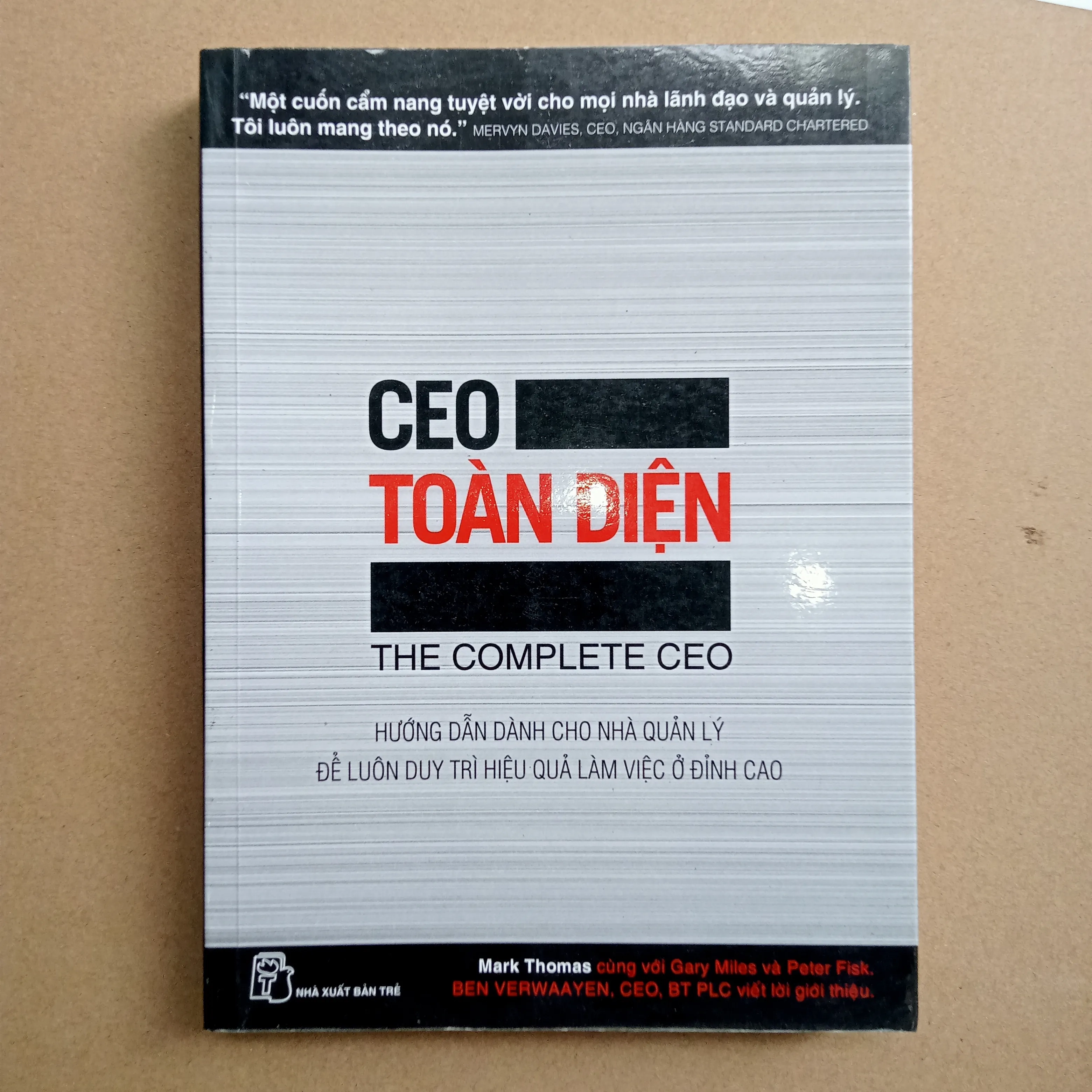 CEO toàn diện 📚 by  - Sách Book Cover - Ngọc Hiển Books