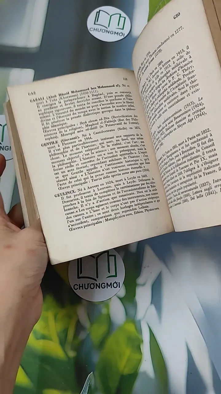 [MIỄN PHÍ BỌC SÁCH] [XƯA] Dictionnaire Illustré des Philosophes (1962) 754501