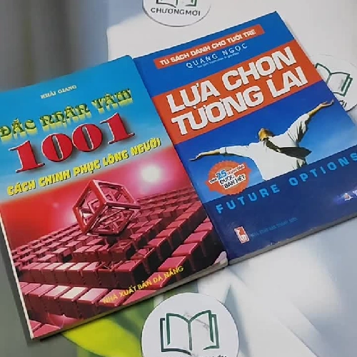 Combo: Lựa Chọn Tương Lai, 1001 Cách Chinh Phục Lòng Người