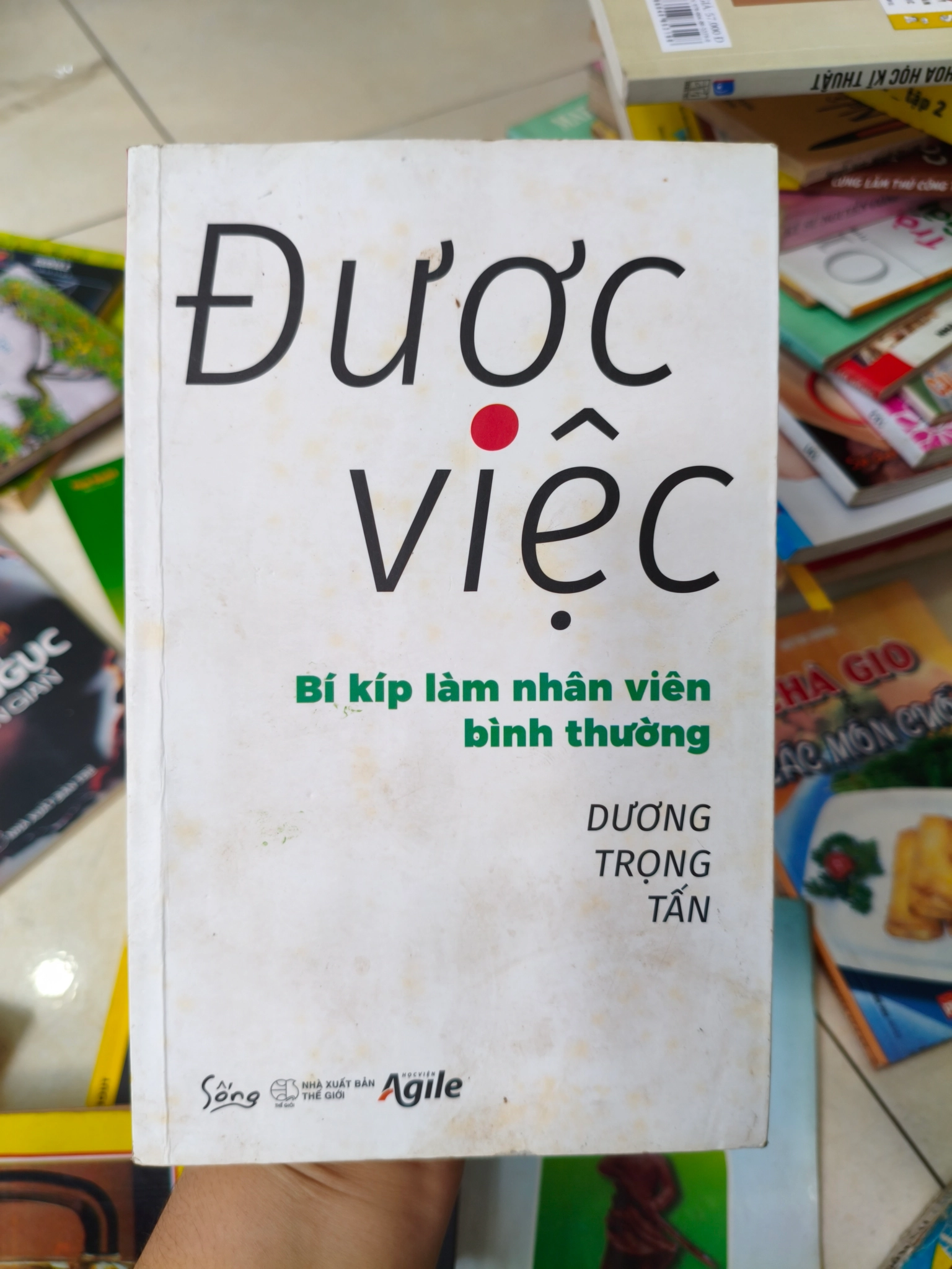 Được việc 🌱 by  - Sách Book Cover - Ngọc Hiển Books