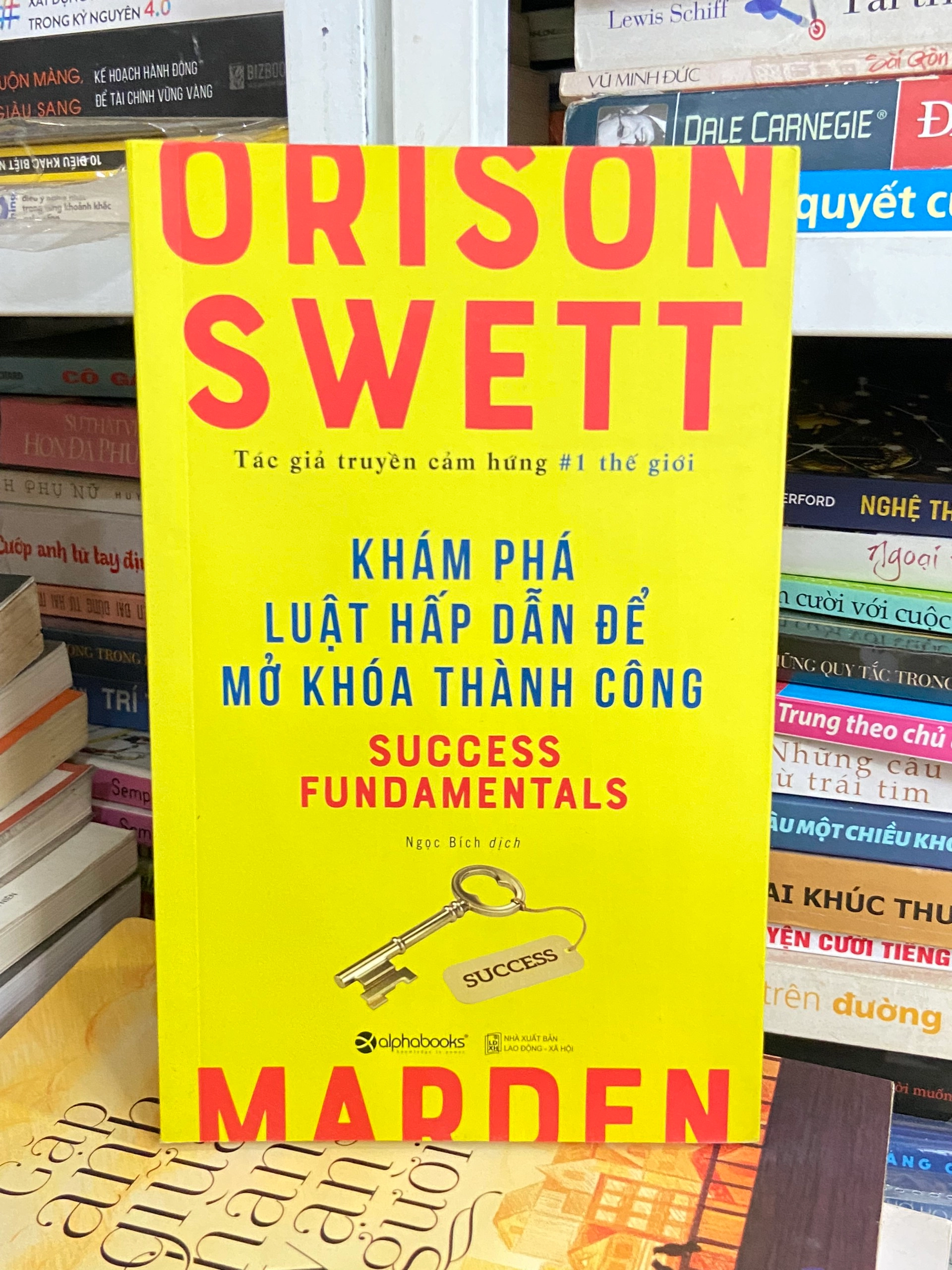 Khám Phá Luật Hấp Dẫn Để Mở Khóa Thành Công by  - Sách Book Cover - Ngọc Hiển Books