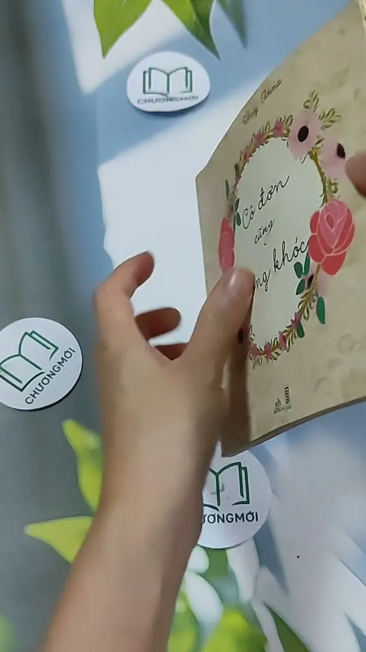 Cô Đơn Cũng Không Khóc - Thủy Anna 703158