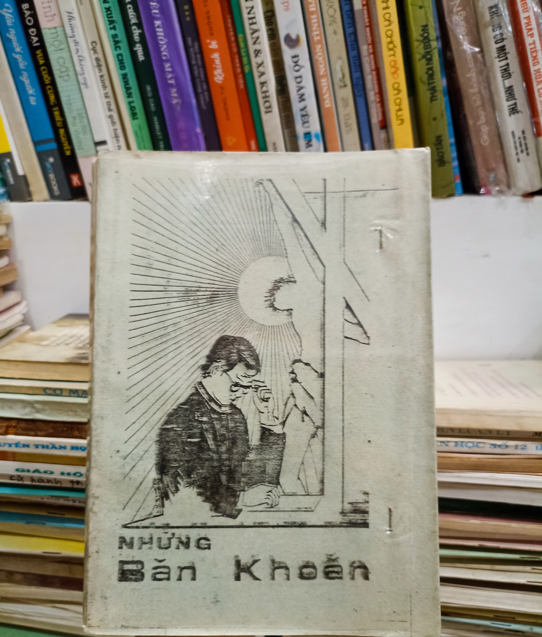 Những băn khoăn 🌻 by  - Sách Book Cover - Ngọc Hiển Books