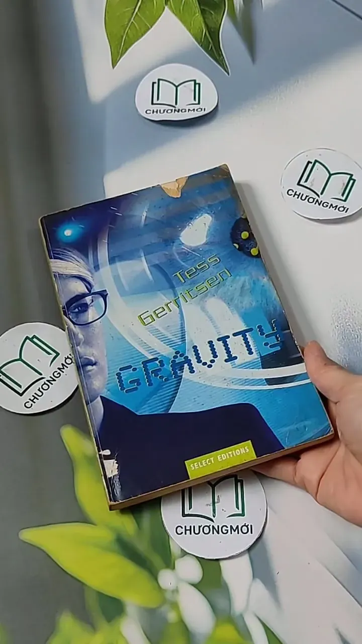 Gravity - Tess Gerriten 703096