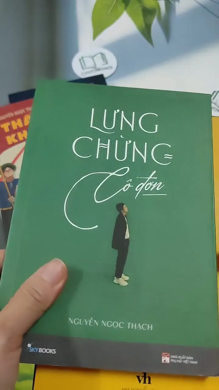 [MIỄN PHÍ BỌC SÁCH] Combo 6 cuốn Nguyễn Ngọc Thạch: Biên Niên Cô Đơn, Lưng Chừng Cô Đơn,  714343