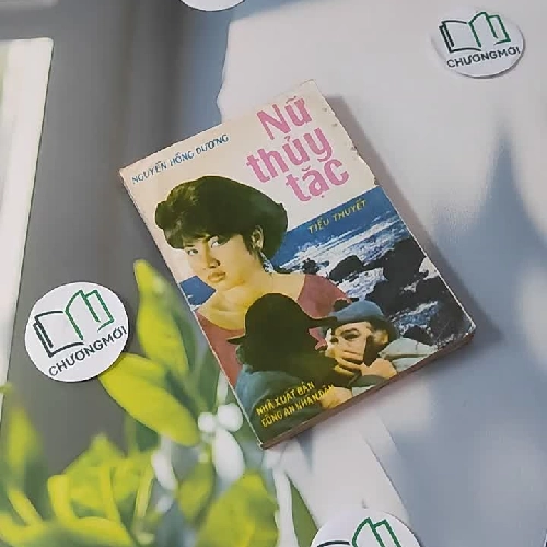 [MIỄN PHÍ BỌC SÁCH] [XƯA] [HIẾM] Nữ Thủy Tặc (1990) - Nguyễn Hồng Dương