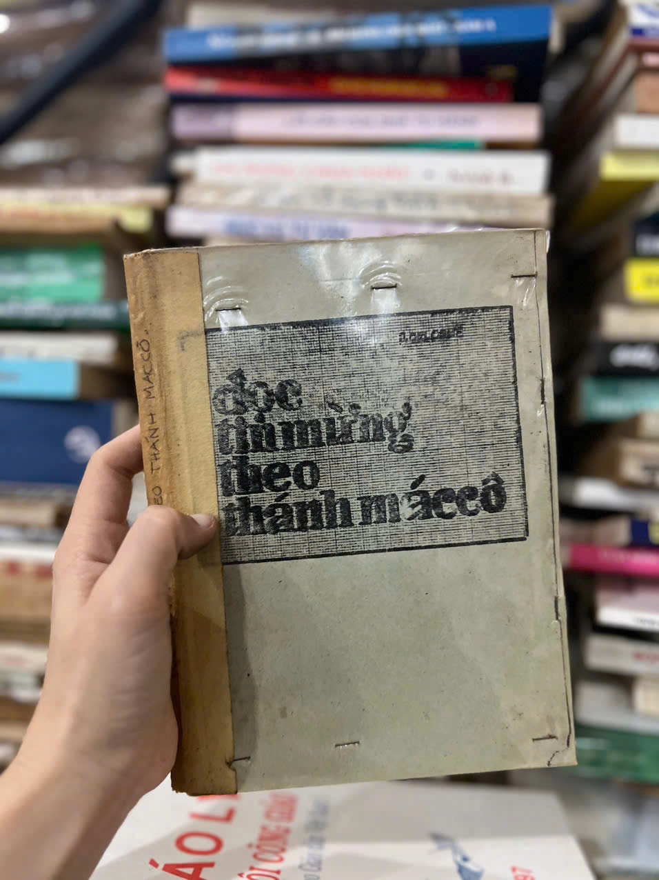 Đọc Tin Mừng Theo Thánh MácCô by  - Sách Book Cover - Ngọc Hiển Books