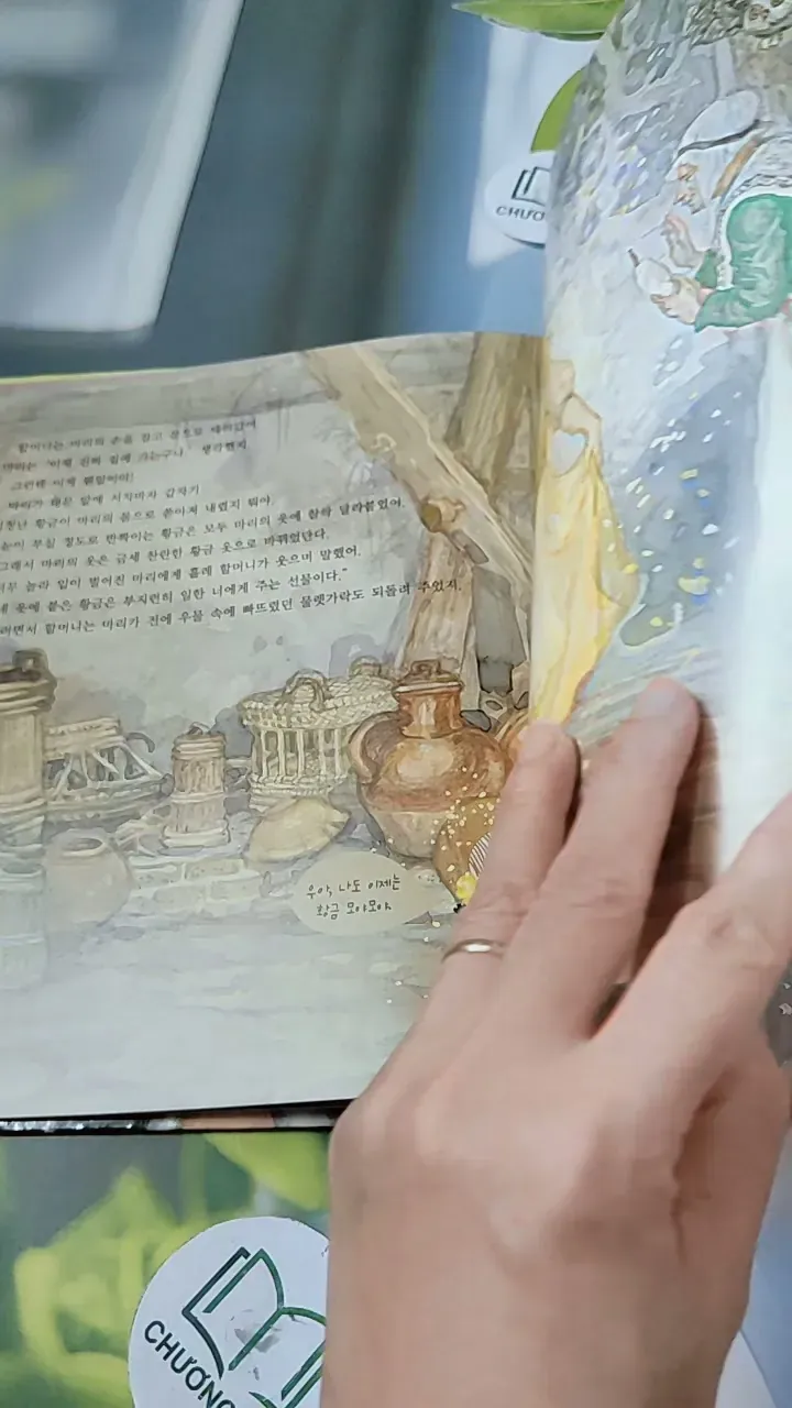 [Tặng nẹp góc] Truyện thiếu nhi Hàn Quốc: Moyamo Anu 39 -  모야모 아누와: 홀레 할머니가 주신 행운과 불행 732040