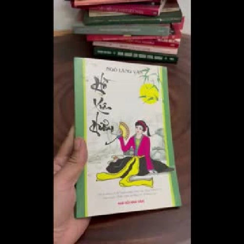 II Văn Học: Hồ Xuân Hương - Ngô Lăng Vân - 2008