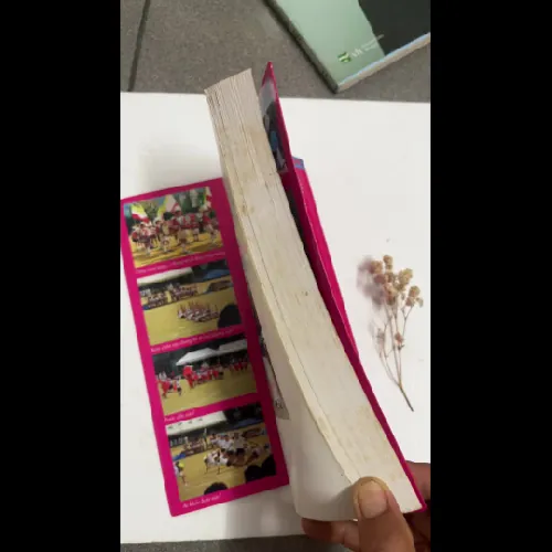 Totto-chan: Cô bé bên cửa sổ - Tetsuko Kuroyanagi