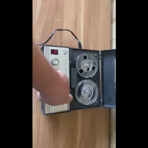 Máy hát băng cối