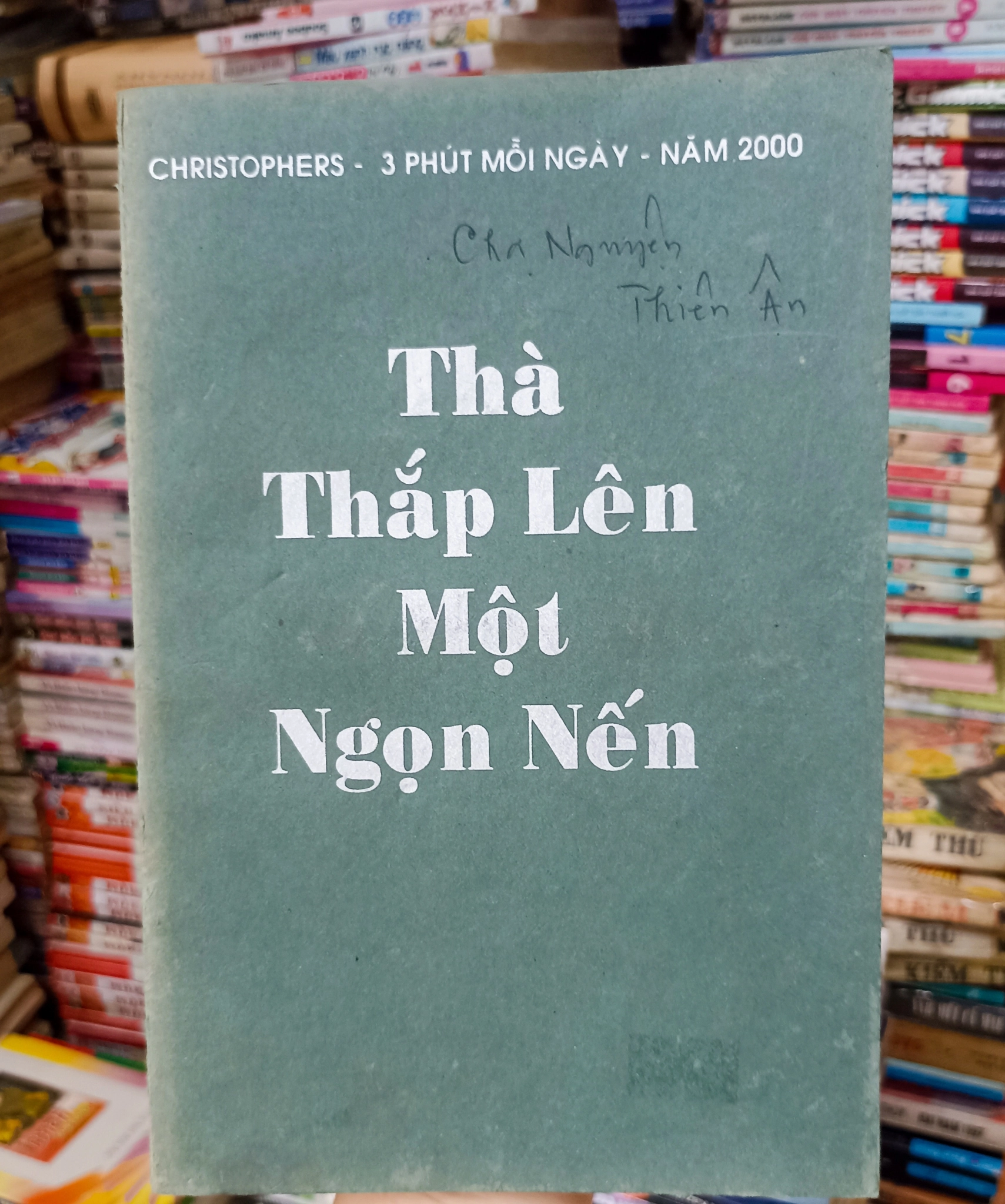 Thà thắp lên một ngọn nến 🌻 by  - Sách Book Cover - Ngọc Hiển Books