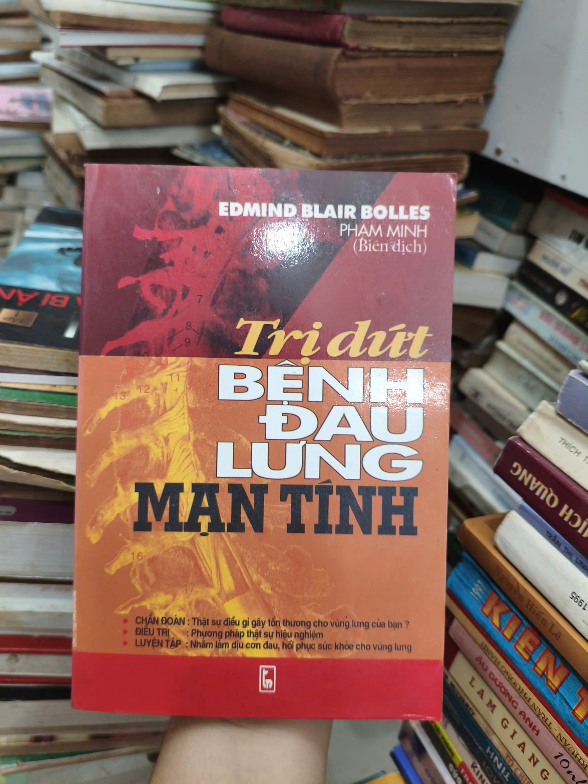Trị dứt bệnh đau lưng mãn tính - Edmind Blair Bolles