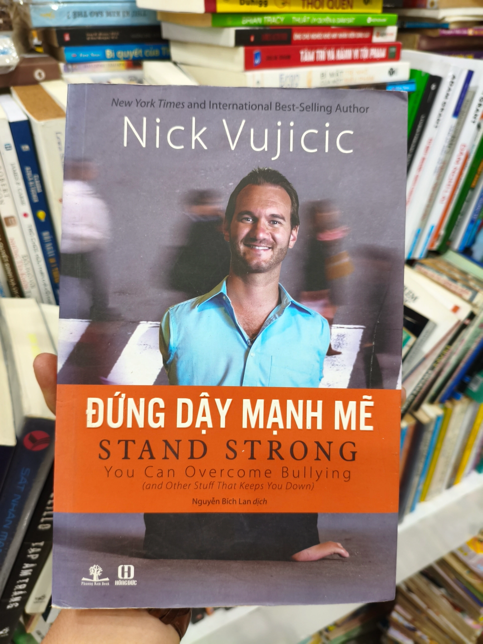 Đứng dậy mạnh mẽ by  - Sách Book Cover - Ngọc Hiển Books