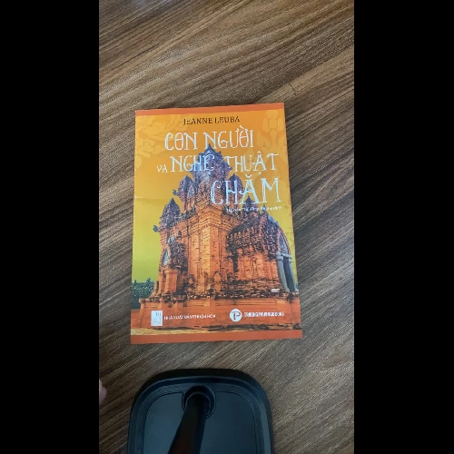 Con người và nghệ thuật Chăm - Jeanne Leuba