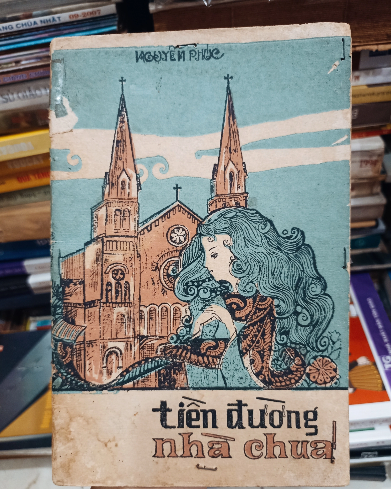 Tiền Đường Nhà Chúa 🌻 by  - Sách Book Cover - Ngọc Hiển Books