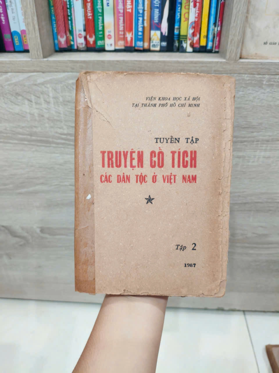 Tuyển tập Truyện cổ tích các dân tộc ở Việt Nam 2 by  - Sách Book Cover - Ngọc Hiển Books