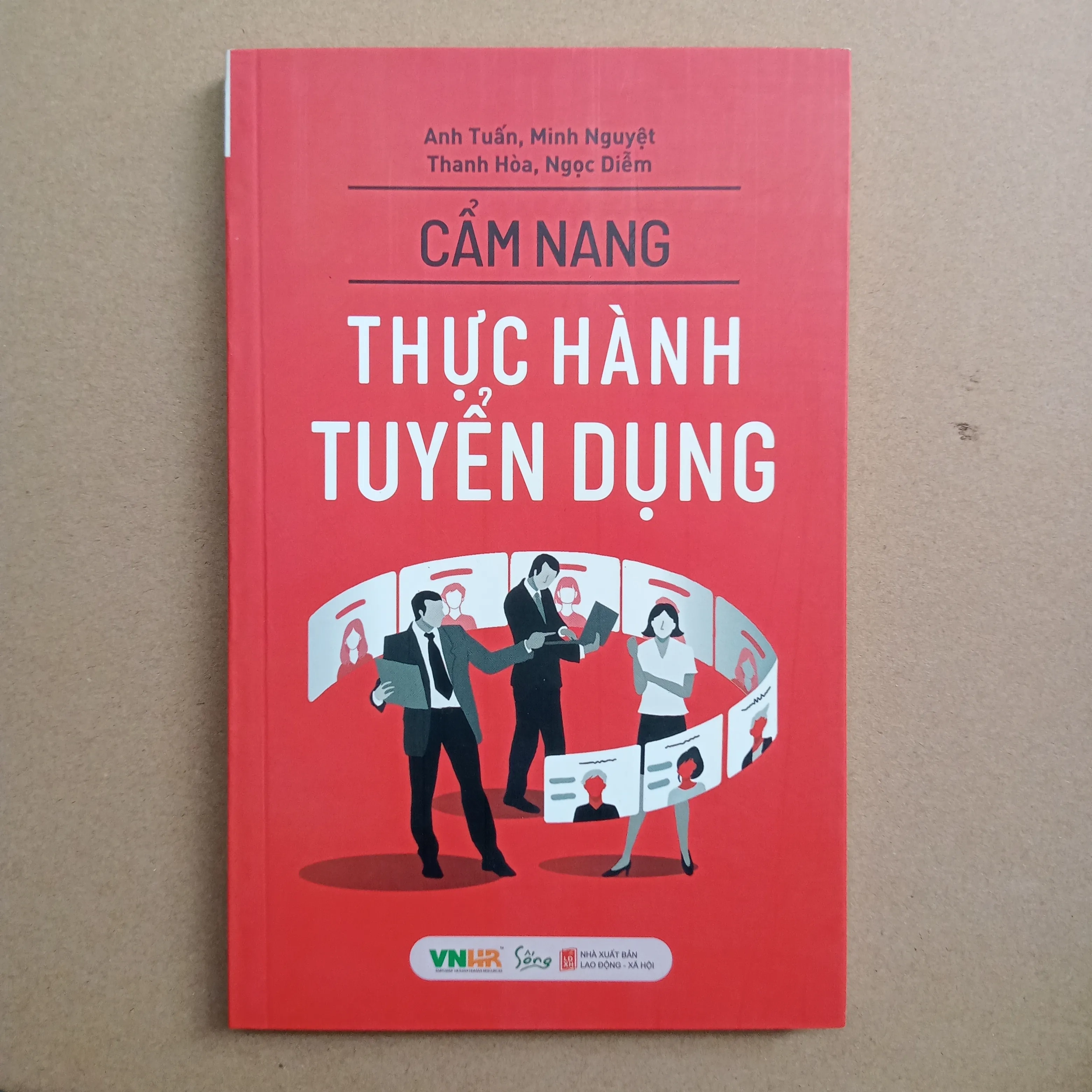 Cẩm nang thực hành tuyển dụng 📚 by  - Sách Book Cover - Ngọc Hiển Books