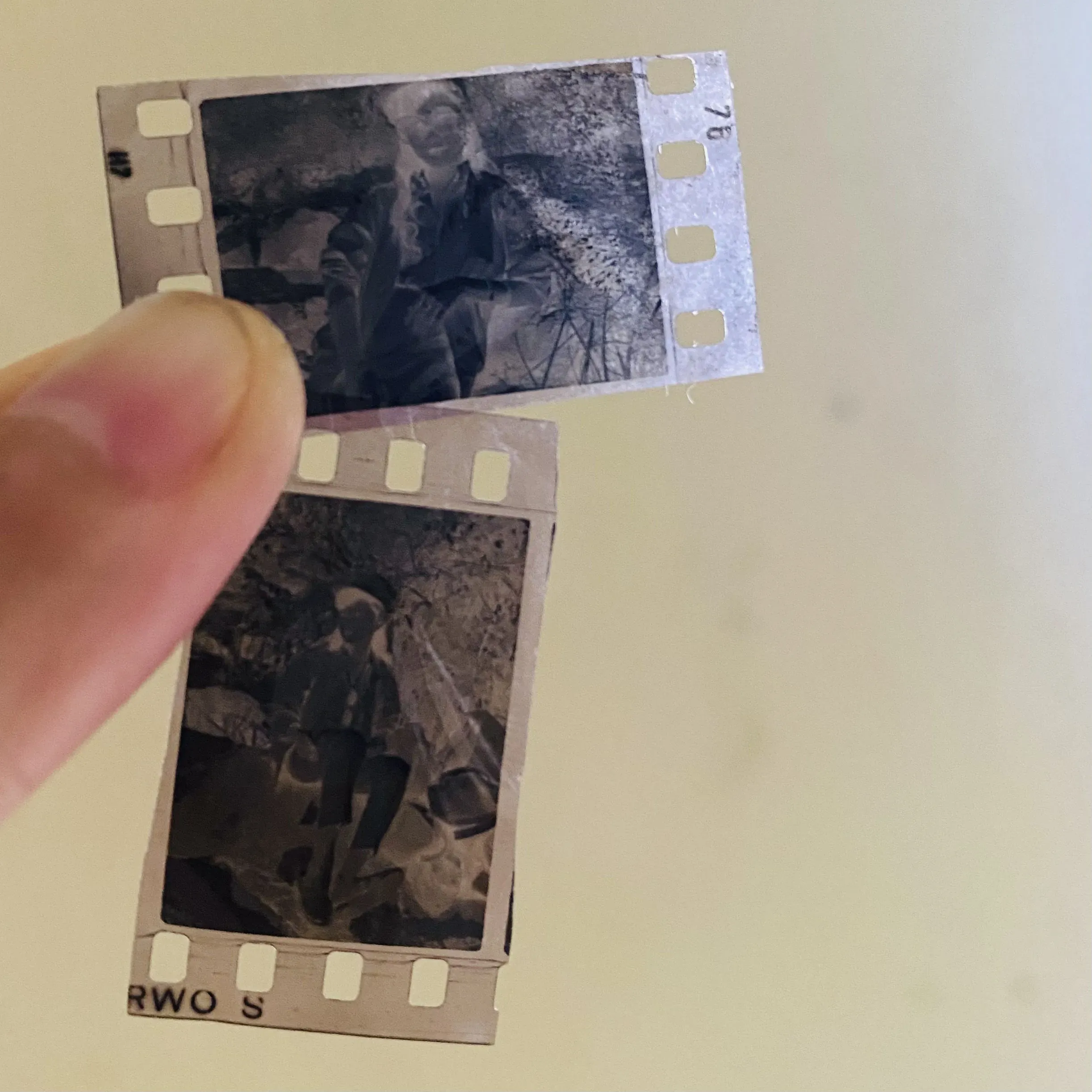 Lô ảnh và giấy tờ xưa  994831