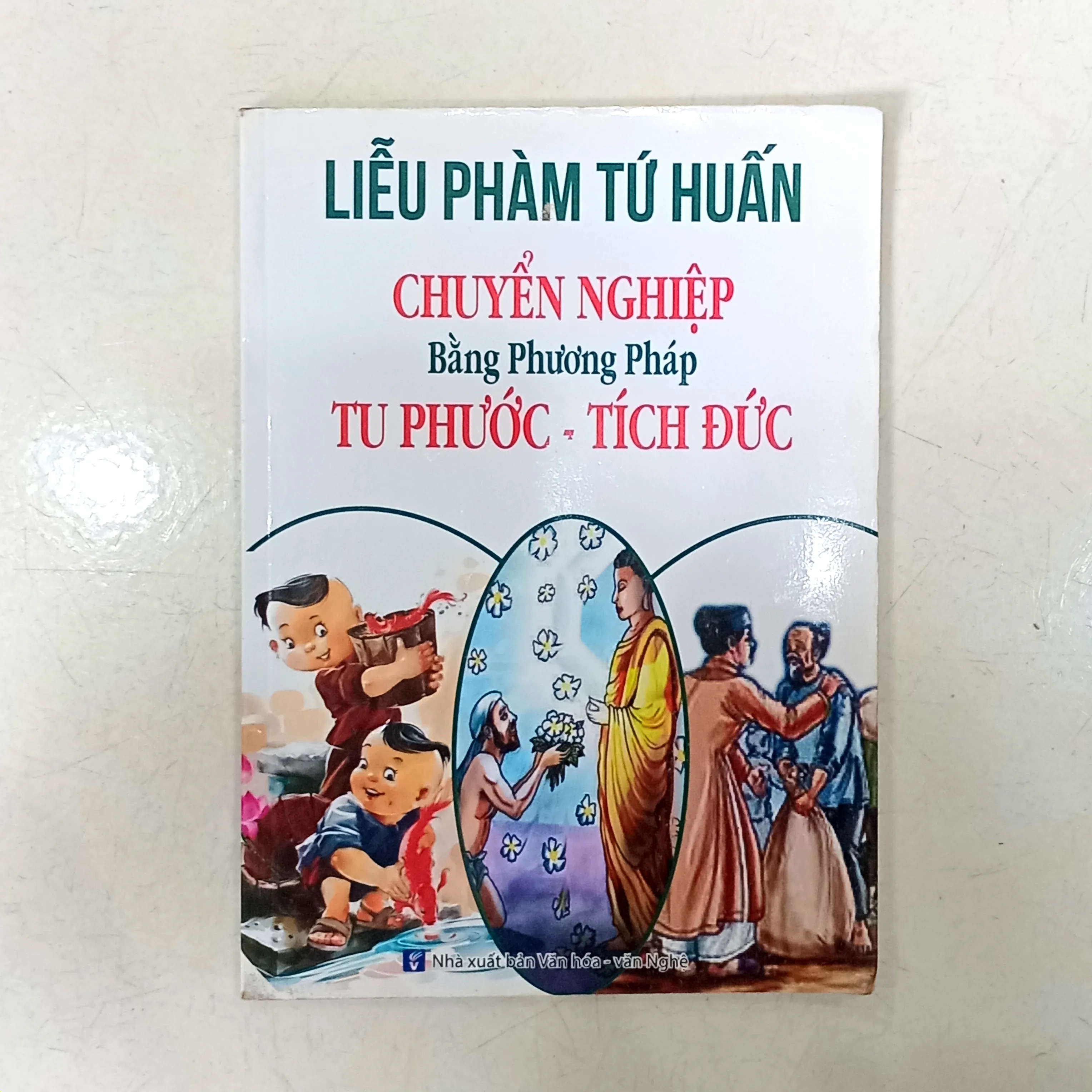 Chuyển Nghiệp Bằng Phương Pháp Tu Phước - Tích Đức by  - Sách Book Cover - Ngọc Hiển Books