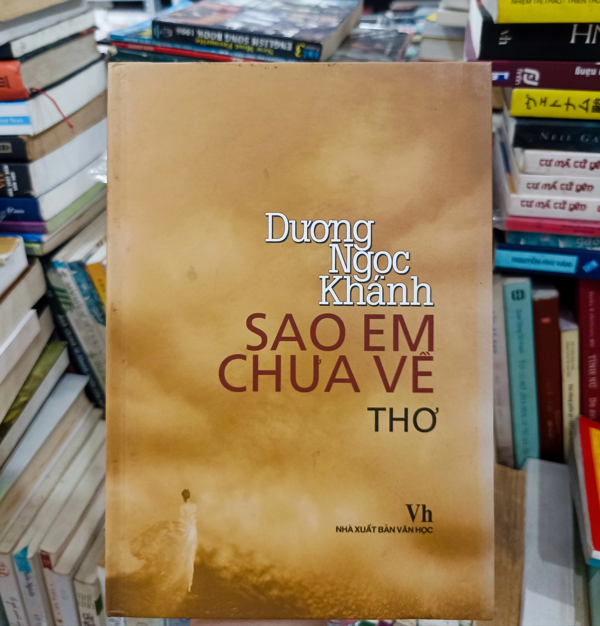 Sao em chưa về 🌻 by  - Sách Book Cover - Ngọc Hiển Books