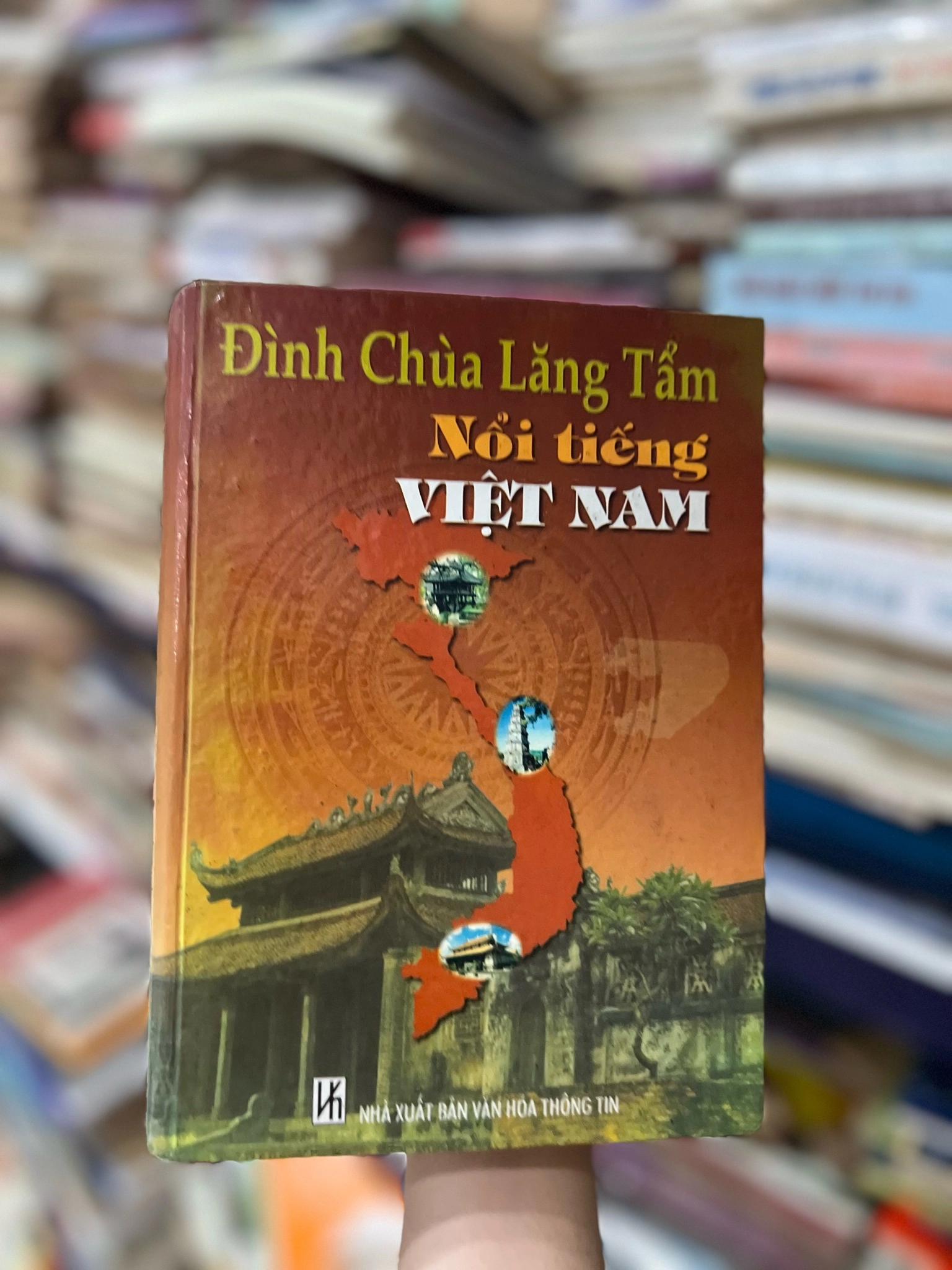 Đình chùa Lăng Tẩm - Nổi tiếng Việt Nam by  - Sách Book Cover - Ngọc Hiển Books