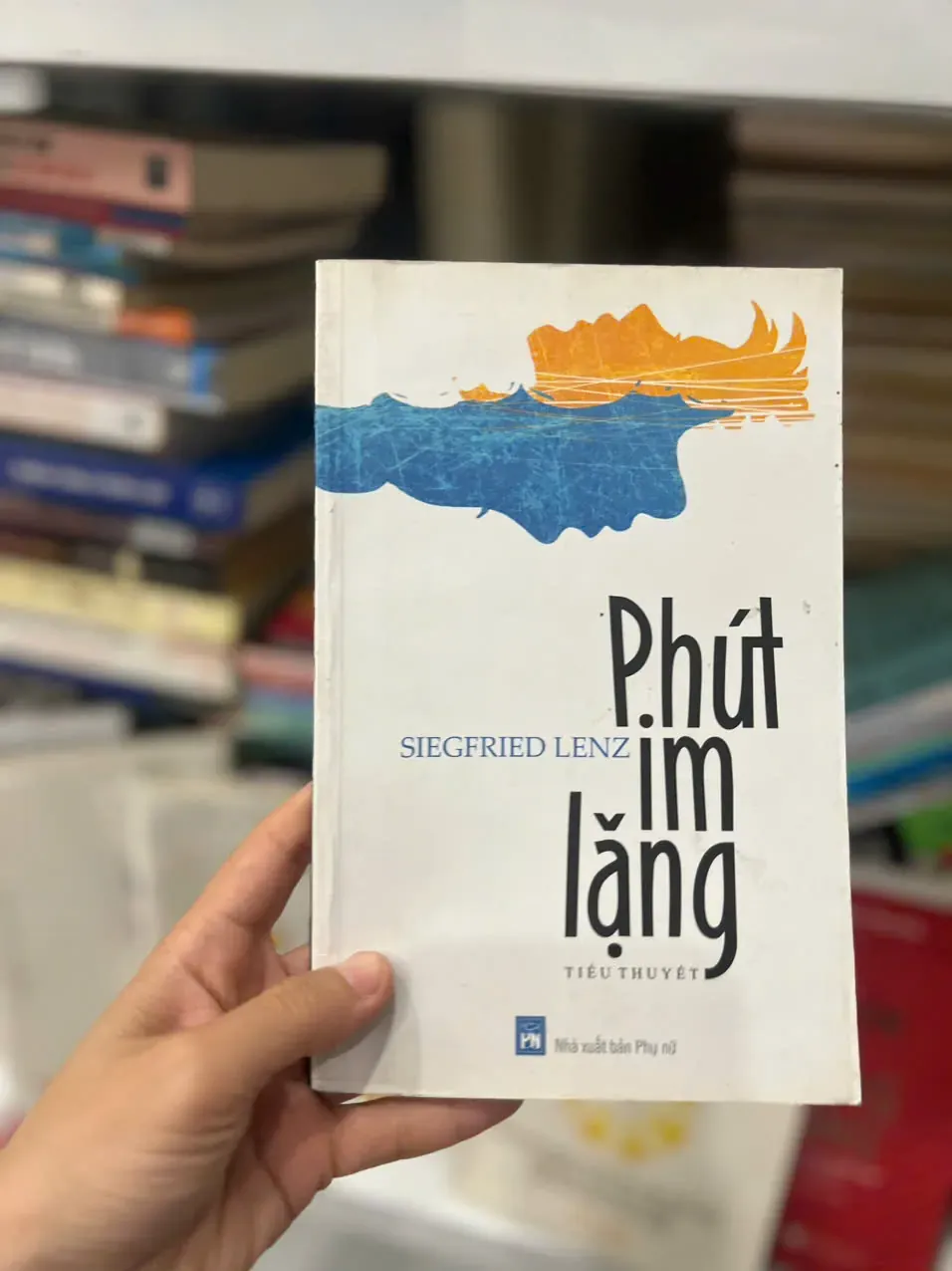 Phút Im Lặng by  - Sách Book Cover - Ngọc Hiển Books