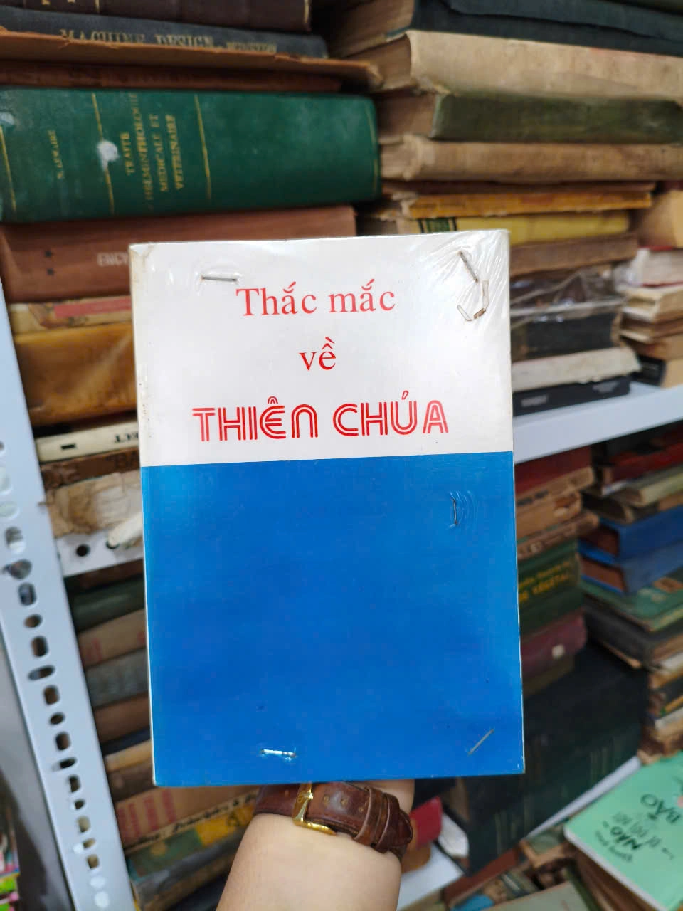 Thắc Mắc Về Thiên Chúa by  - Sách Book Cover - Ngọc Hiển Books