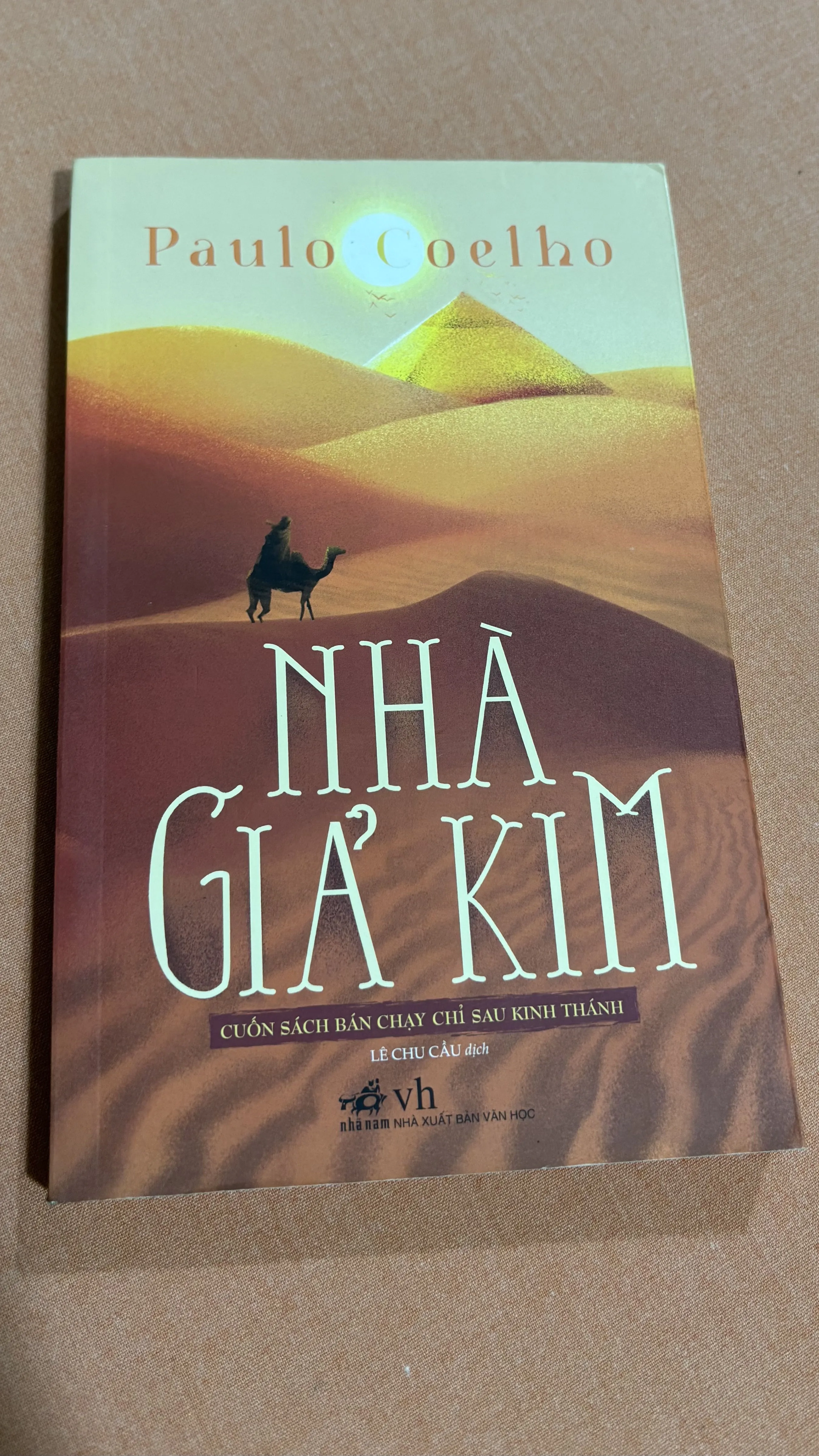 Nhà giả kim 🌊 by  - Sách Book Cover - Ngọc Hiển Books