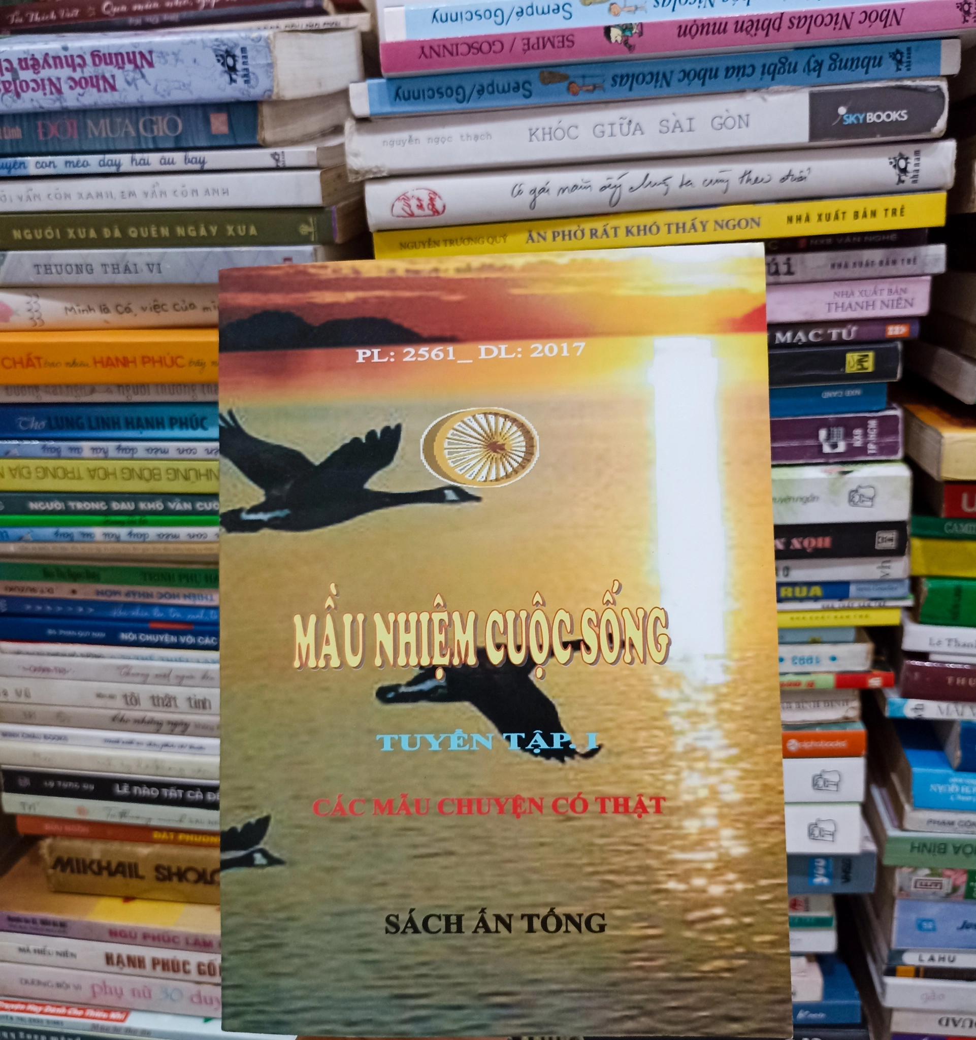 Màu nhiệm cuộc sống - Tập 1 🌻 by  - Sách Book Cover - Ngọc Hiển Books