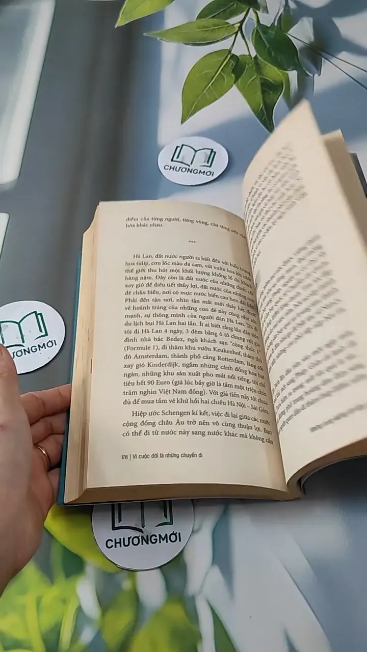 Vì Cuộc Đời Là Những Chuyến Đi - Hiên Bonnin Trần 727248