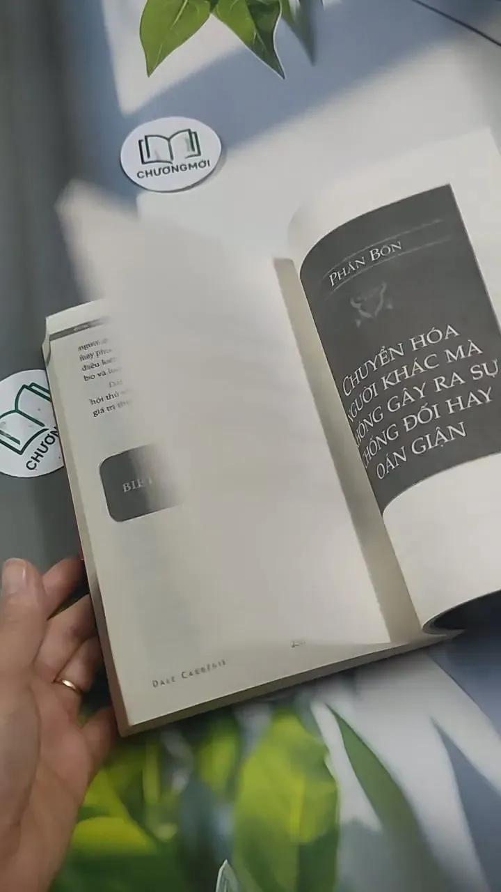 Đắc Nhân Tâm - Dale Carnegie 715579