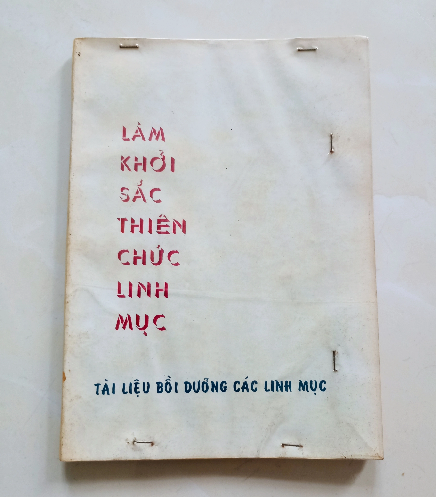 Làm khởi sắc thiên chức linh mục 🌻 by  - Sách Book Cover - Ngọc Hiển Books