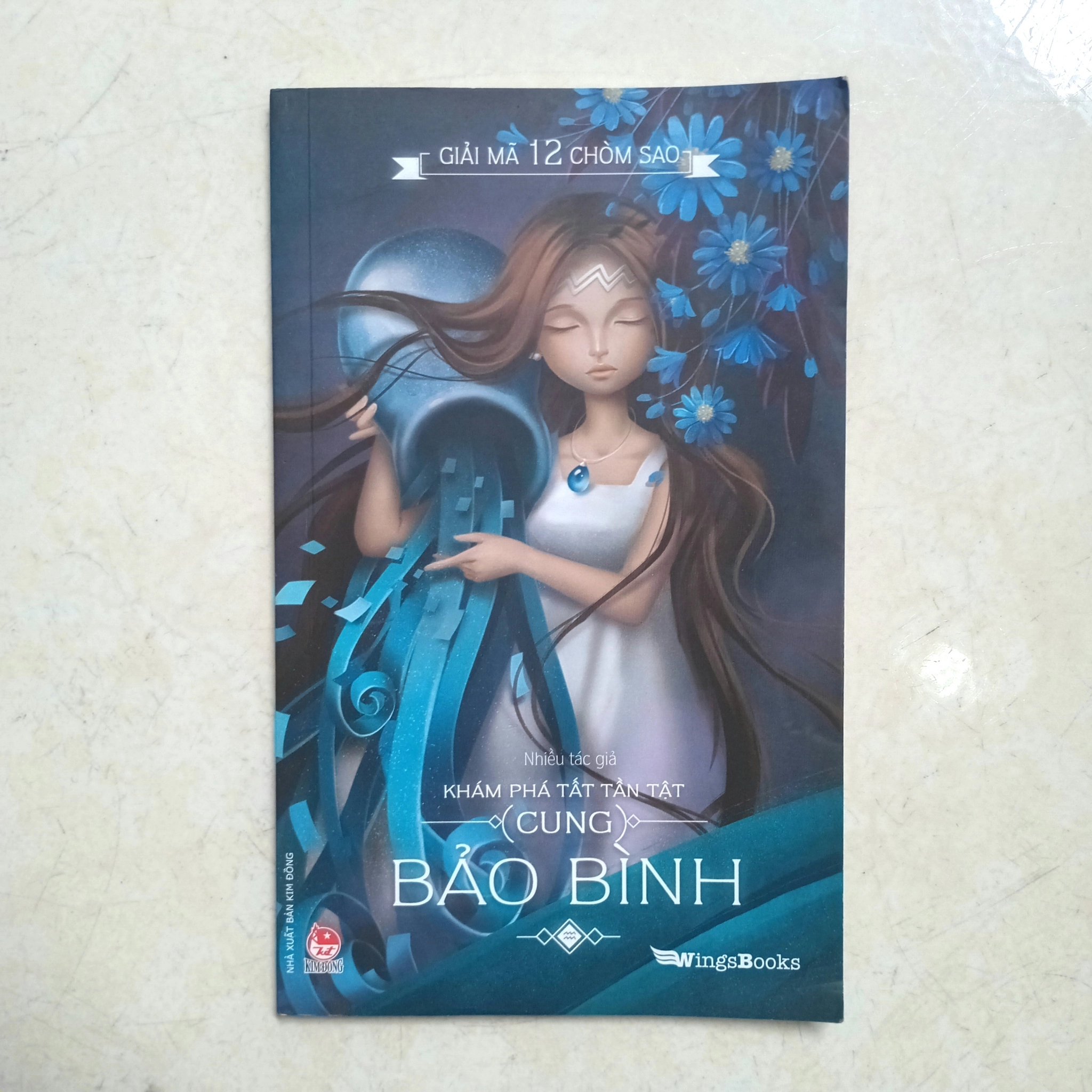 Khám phá tất tần tật cung Bảo Bình 📚 by  - Sách Book Cover - Ngọc Hiển Books